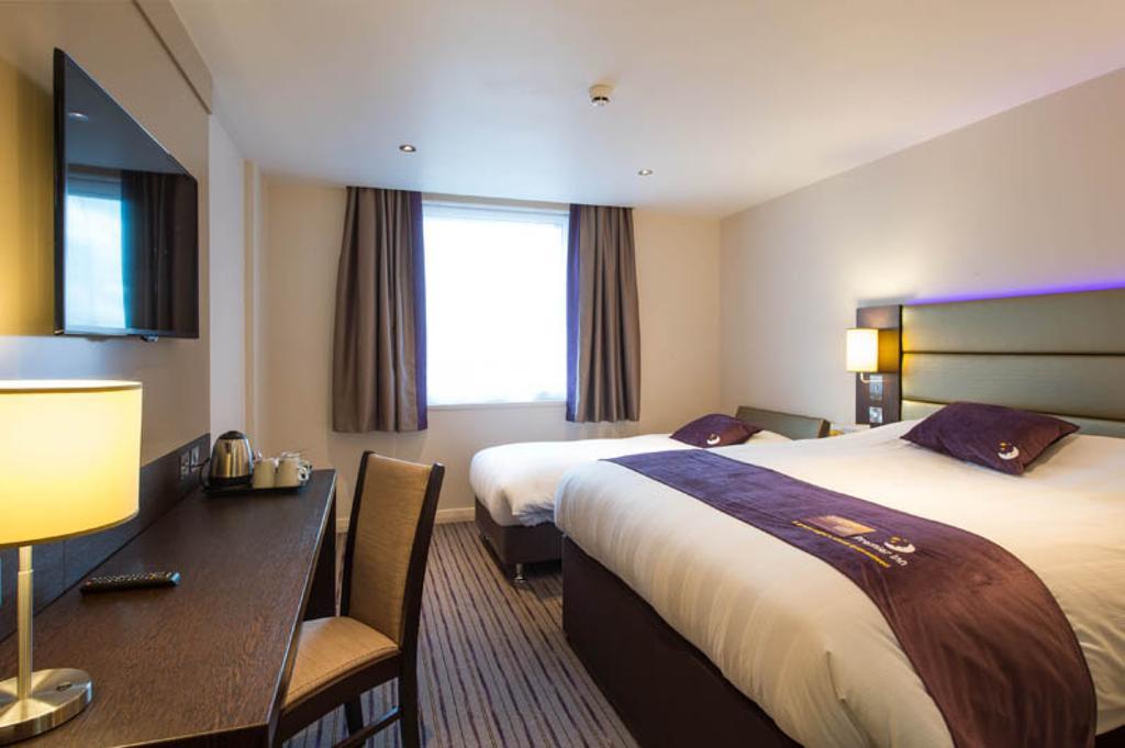 Premier Inn London Romford Central Habitación foto