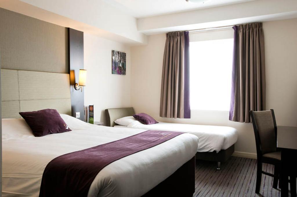 Premier Inn London Romford Central Habitación foto
