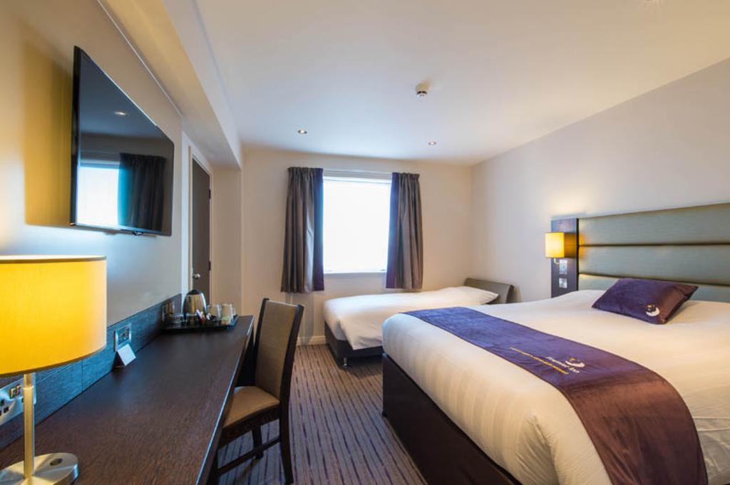 Premier Inn London Romford Central Habitación foto