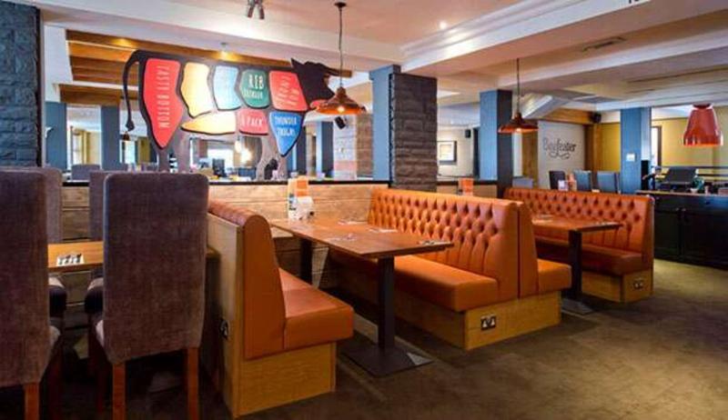 Premier Inn London Romford Central Exterior foto
